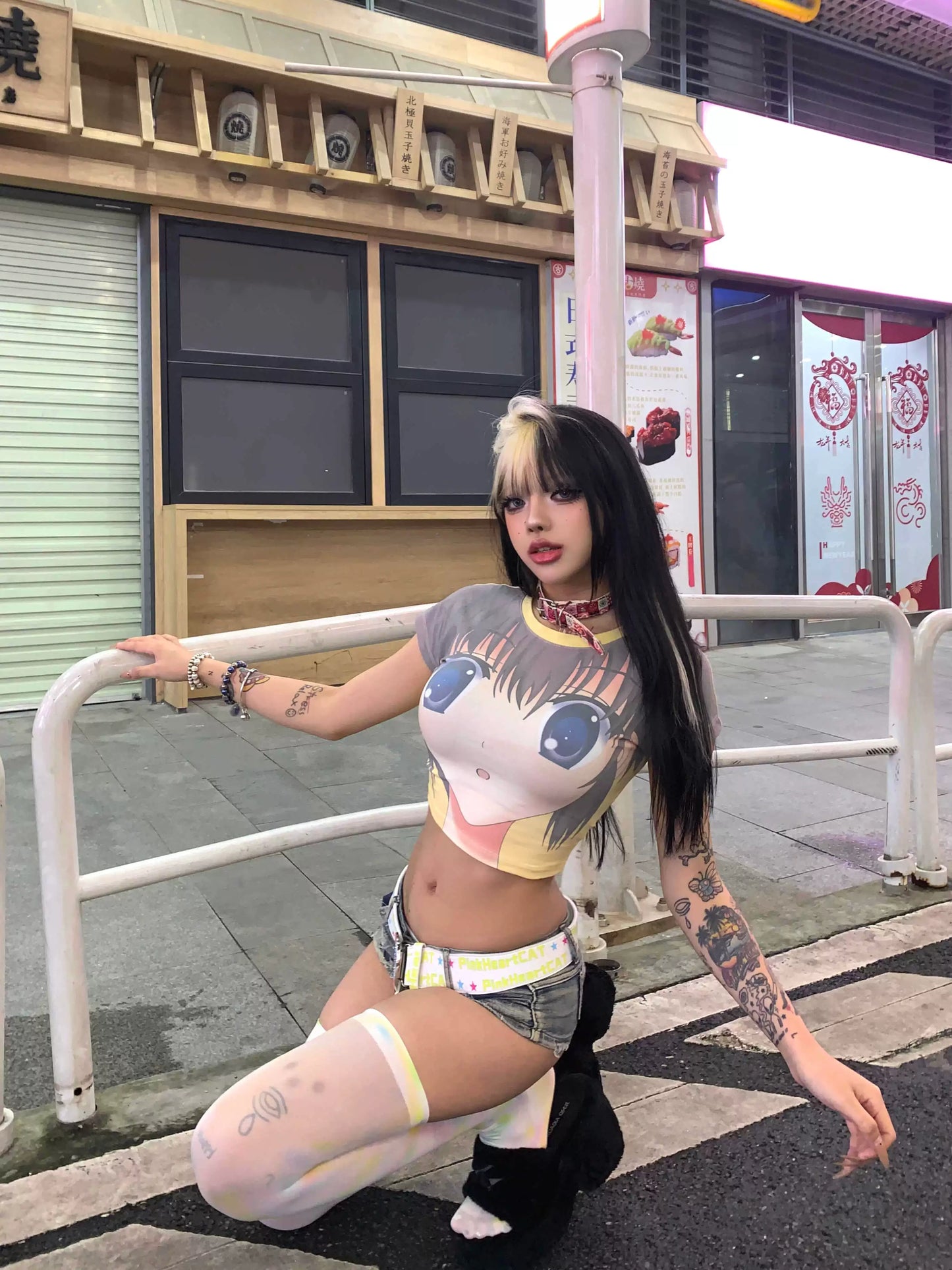 Anime big eye full print tee