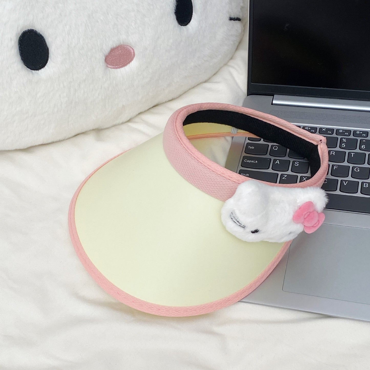 Cartoon cat anti large brim hat