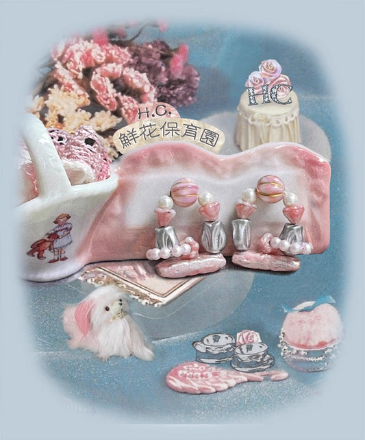 H. C. Flower Nursery *~Antique flower garland earrings in the shape of a small arch