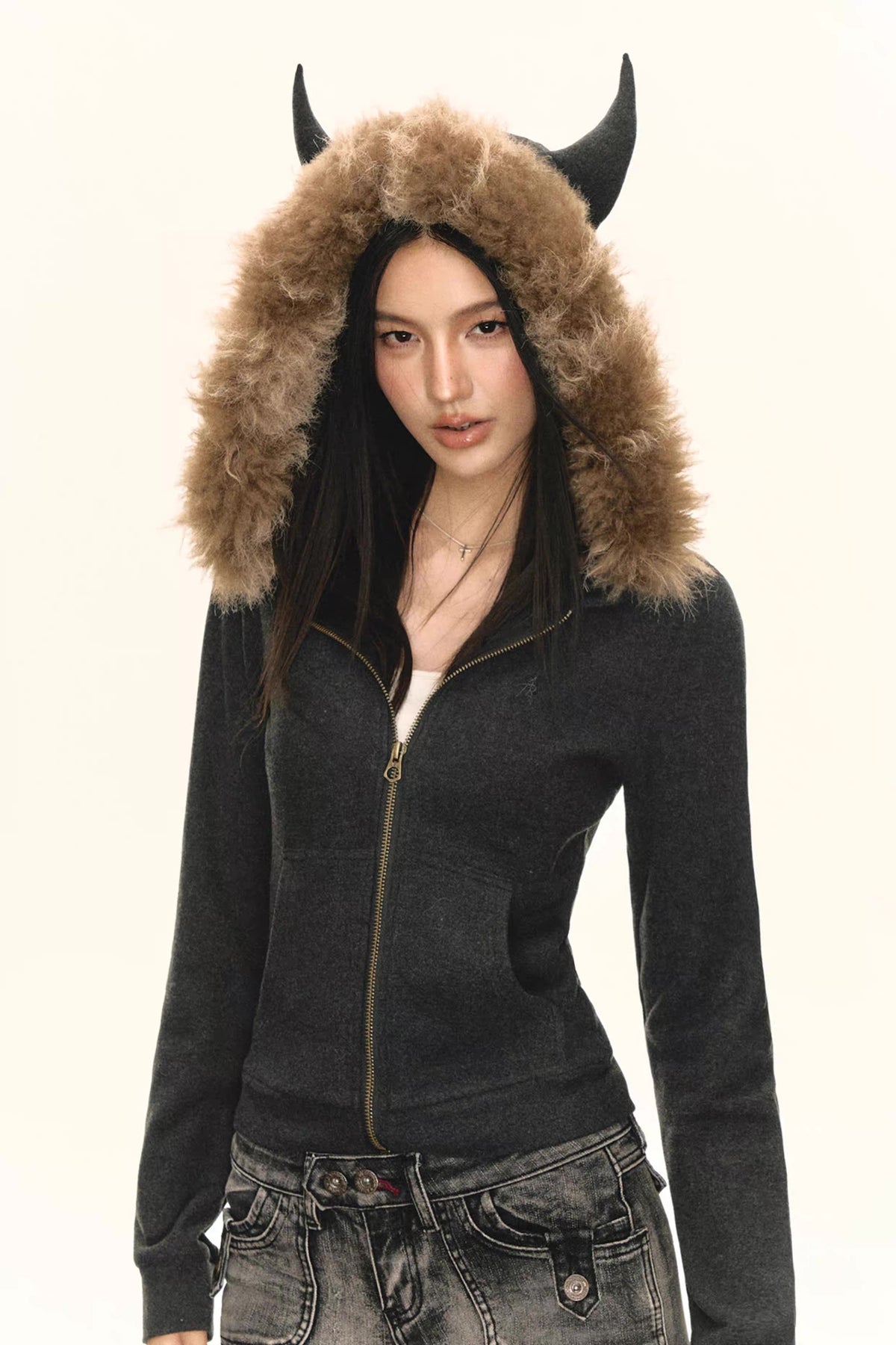 Detachable fur-collared little devil hooded sweatshirt