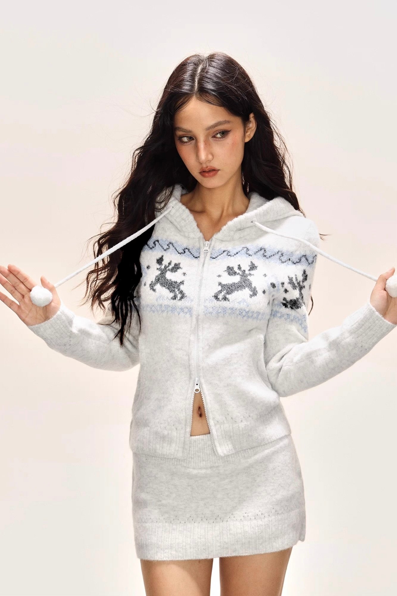 Elk jacquard hooded short skirt, knitted set