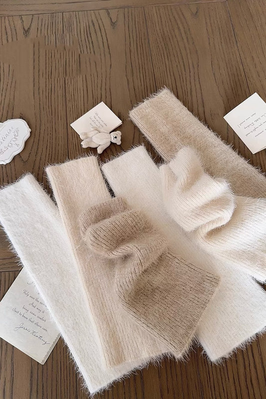 Feather yarn, furry needles, knitted pile socks, leg warm