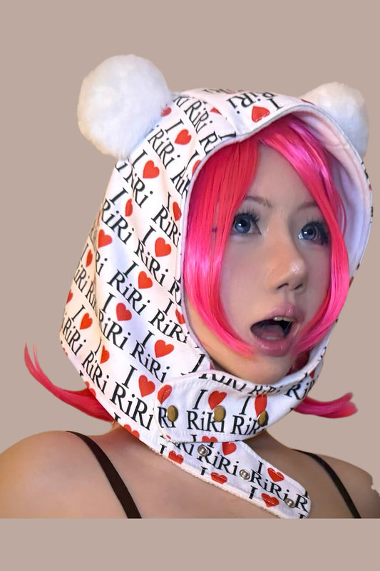 I LOVE Riri full of printed hats