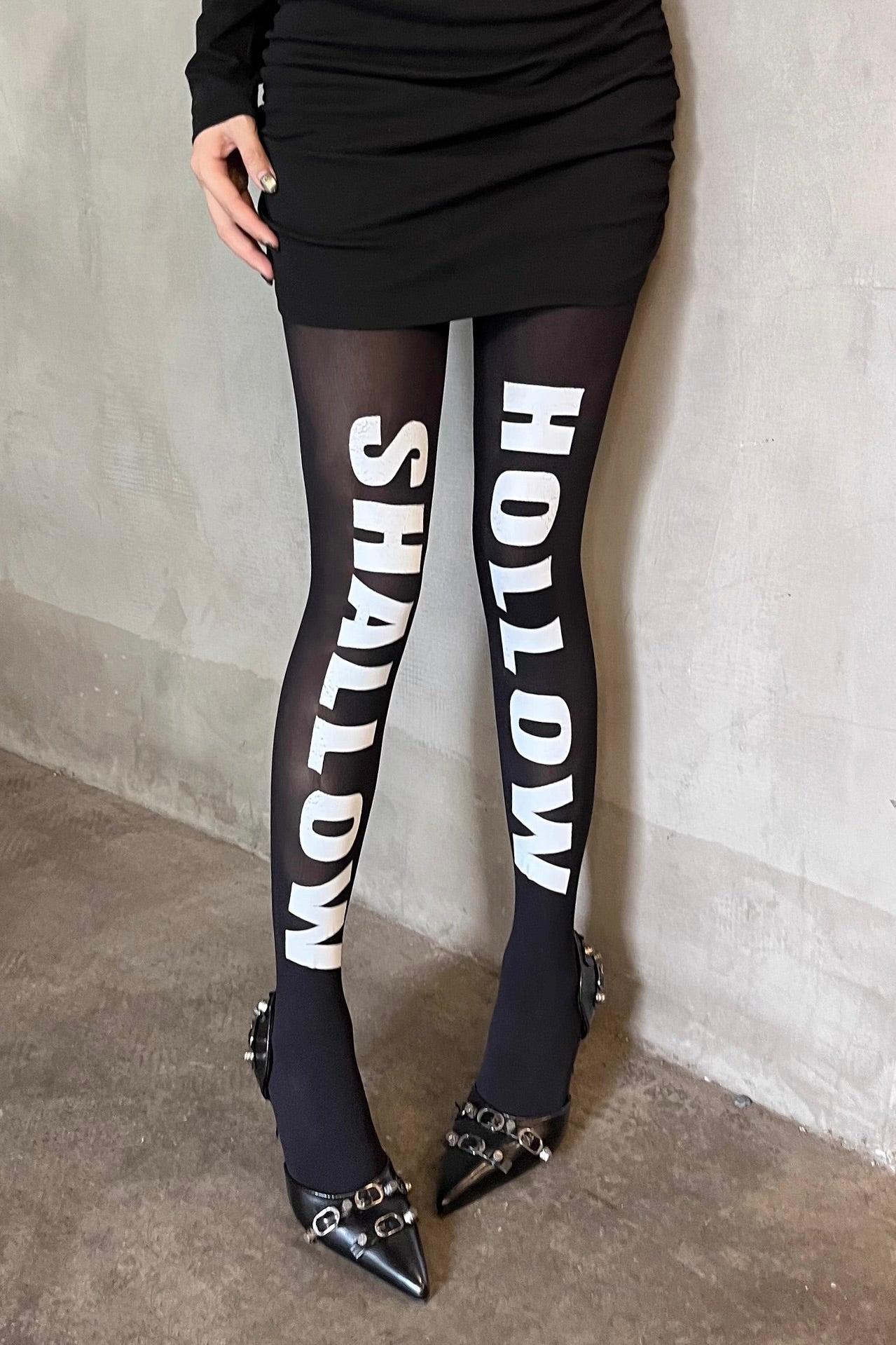 Letter printed pantyhose