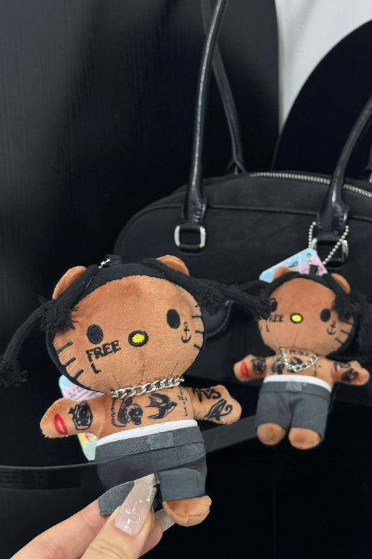 Rapper tanned skin hellokitty pendant