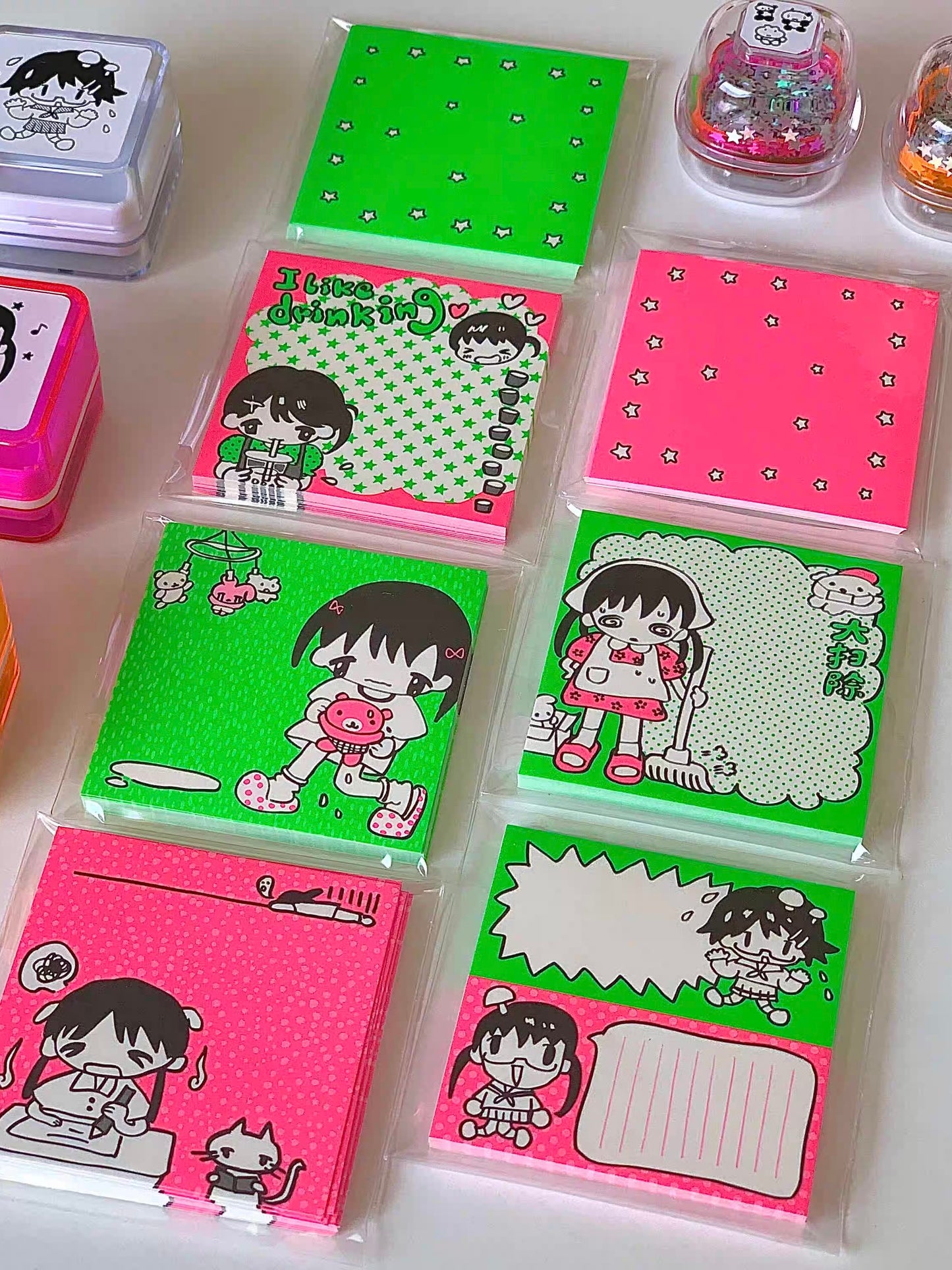 Comic inspired fluorescent sticky note