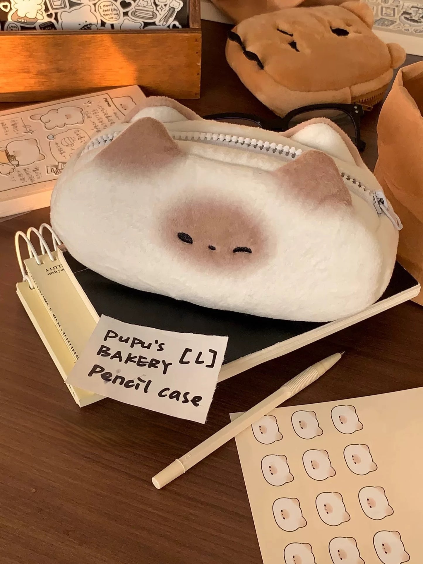 Mantou pupu pencil case