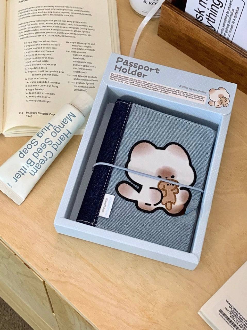 Mantou Cat Pupu Passport Package Book