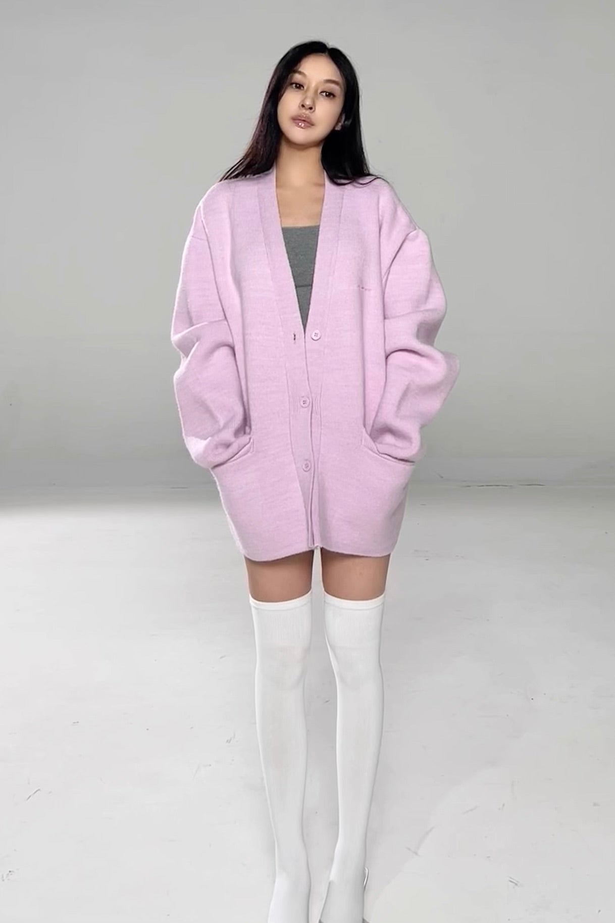 Embroidered knitted cardigan