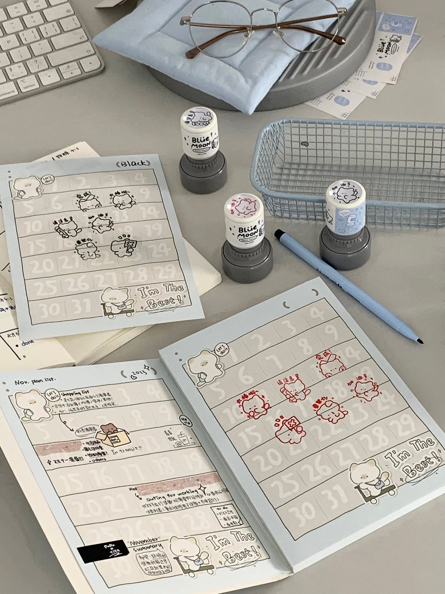 B6 Mantou Cat Clock in Monthly Plan Inside Page Manual Materials