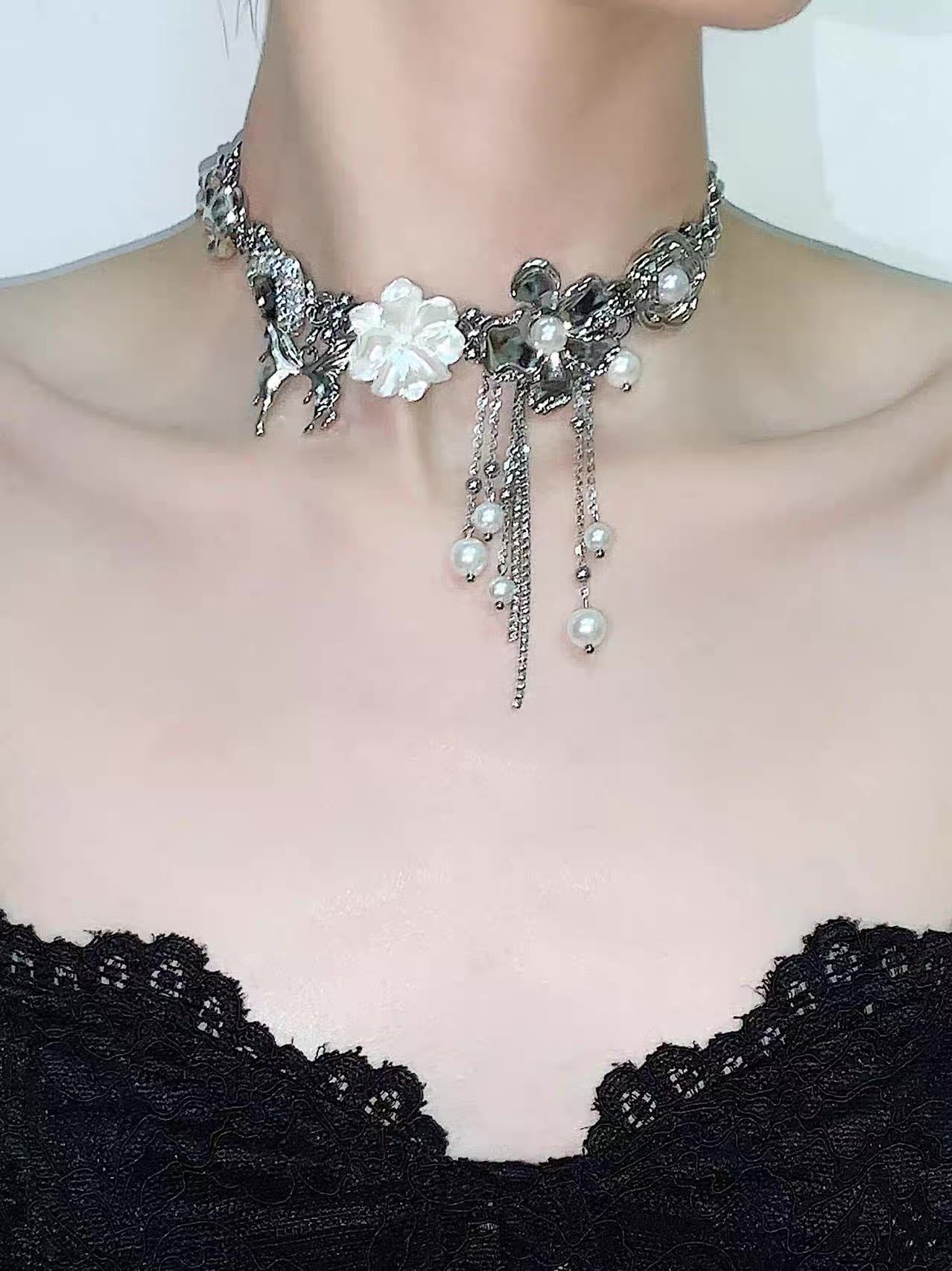 Broken Dream Butterfly Titanium Steel Necklace Flower Pearl tassel