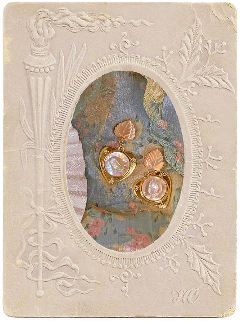 Gladys' Young Pearl Mirror Skin Skin Shell Leaves Alien Baroque Freshwater Pearl Earrings