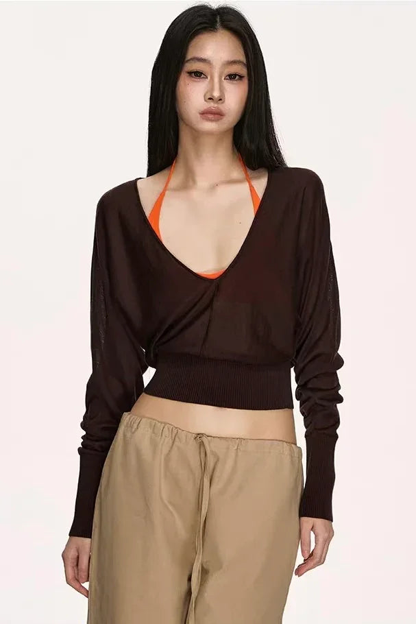 V-neck bat sleeve knitted top