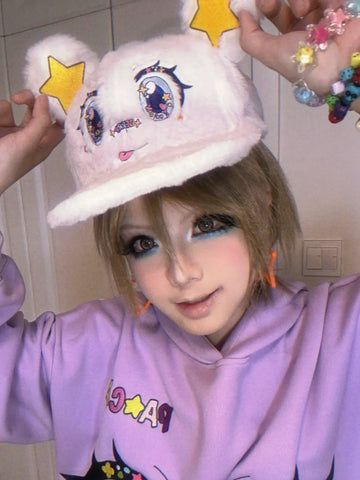 Two-dimensional embroidery hat