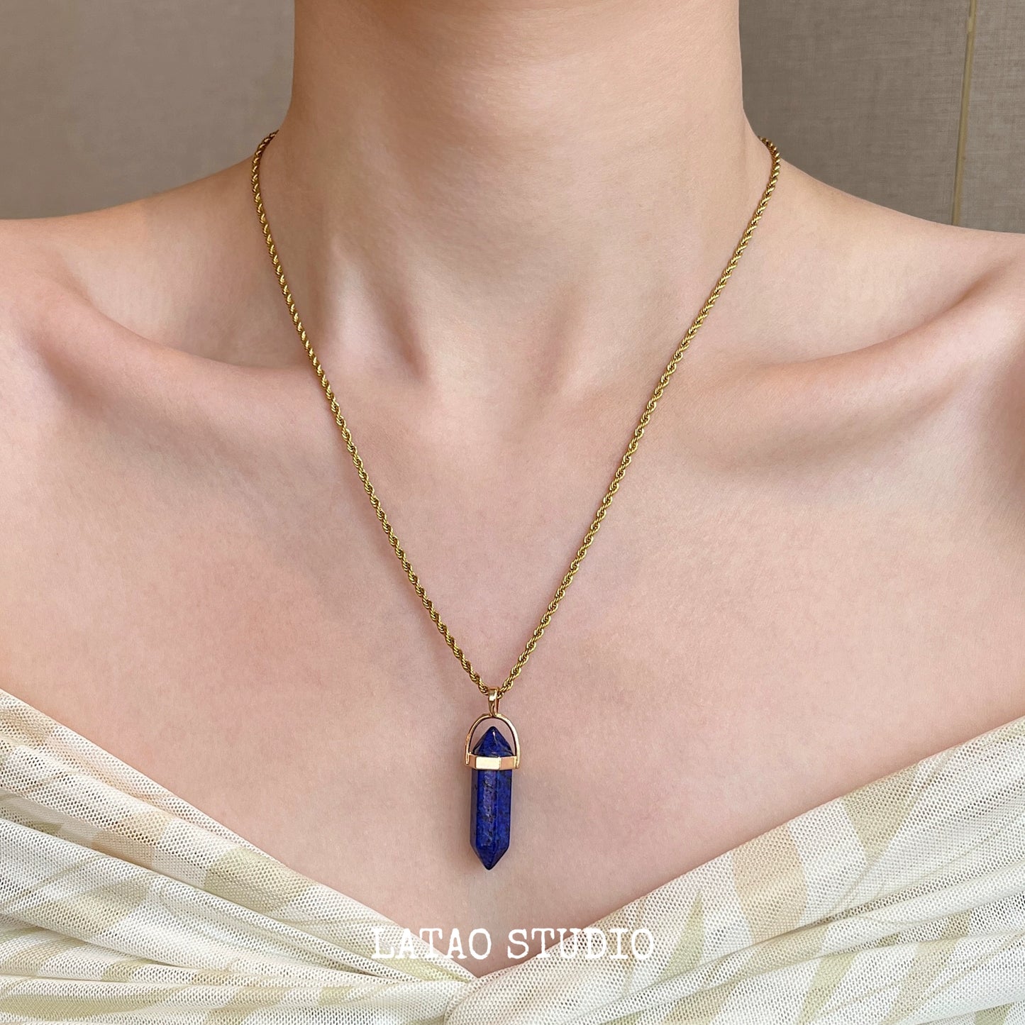 Blue gold lapis lazuli solar titanium steel choker necklace