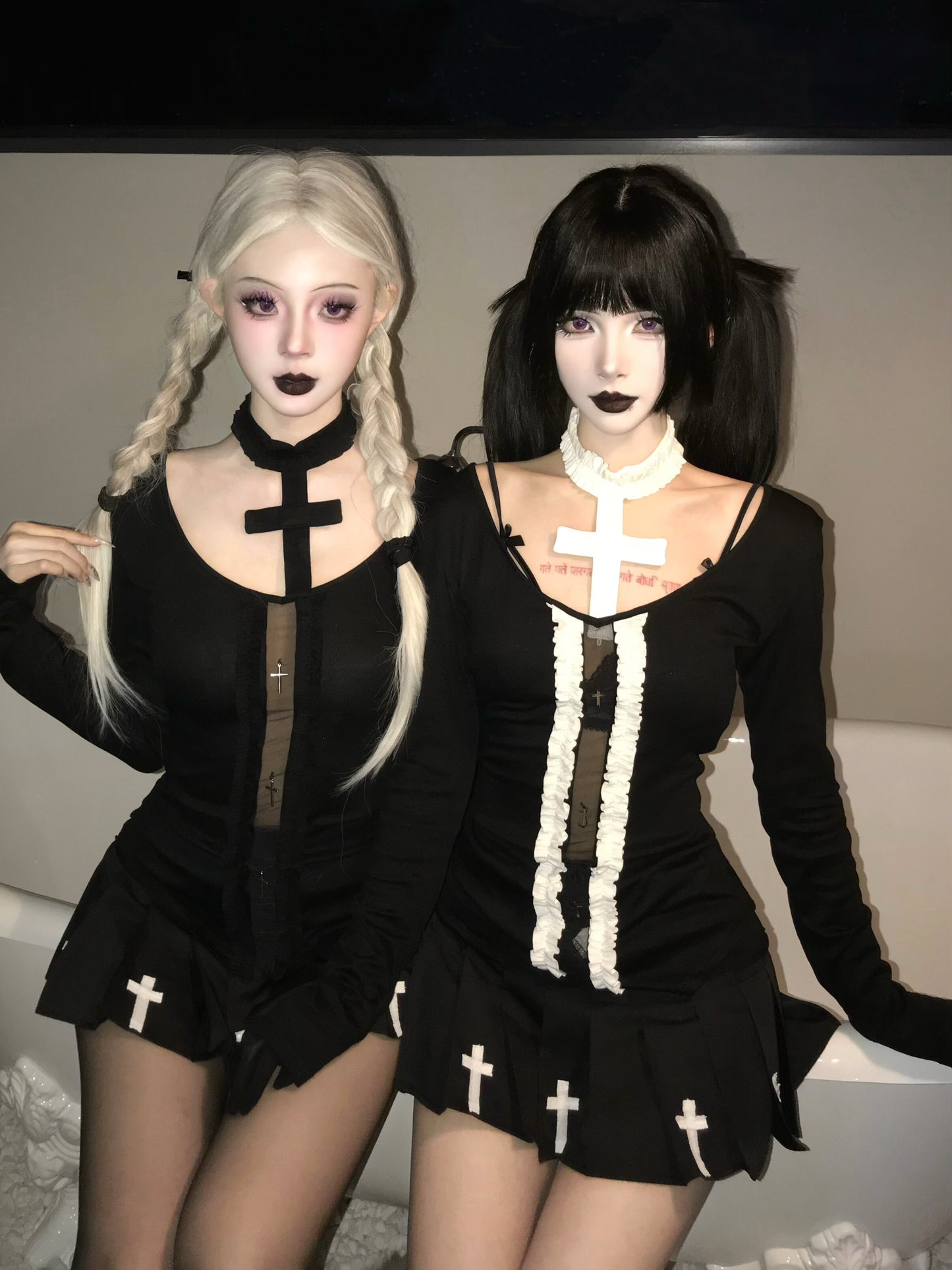 Hell Crack Gothic Cross Mesh Hollow V-neck Long Sleeve Knitted