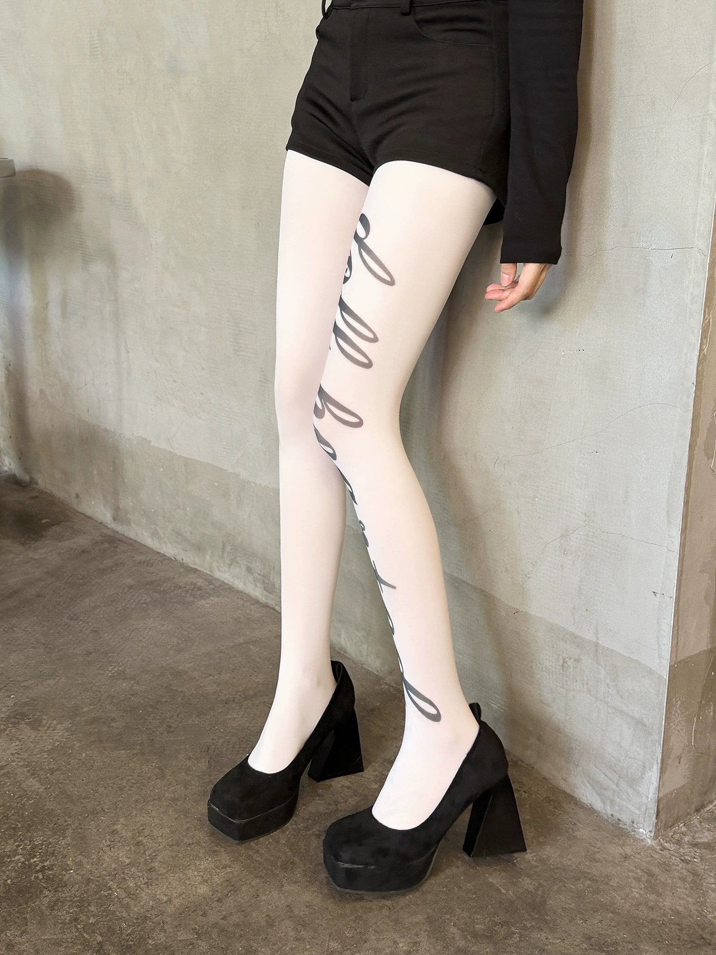 Letter printed velvet pantyhose
