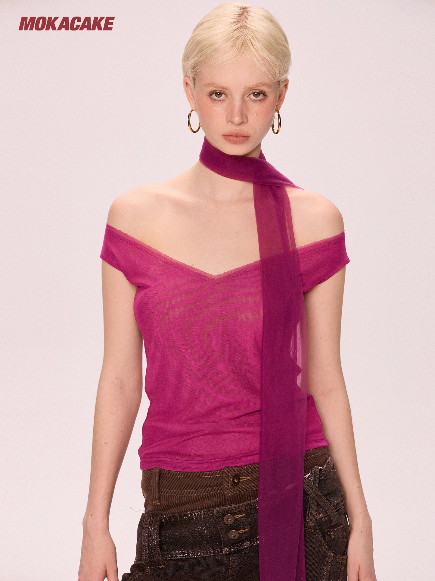 Rose red mesh ribbon V-neck vest