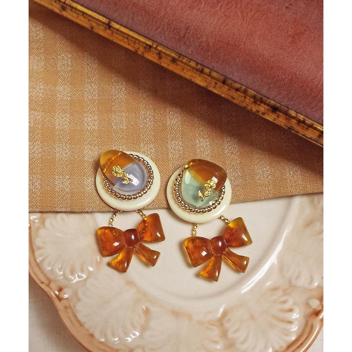 *Celluloid hat *~Two tone small stone and amber butterfly earrings