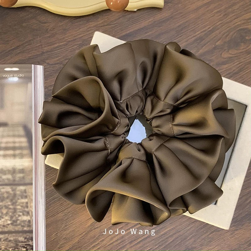 Zongmu colored satin scrunchie