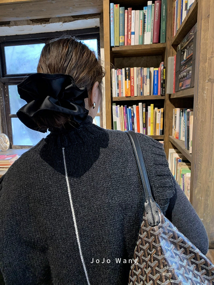 Black premium satin headband