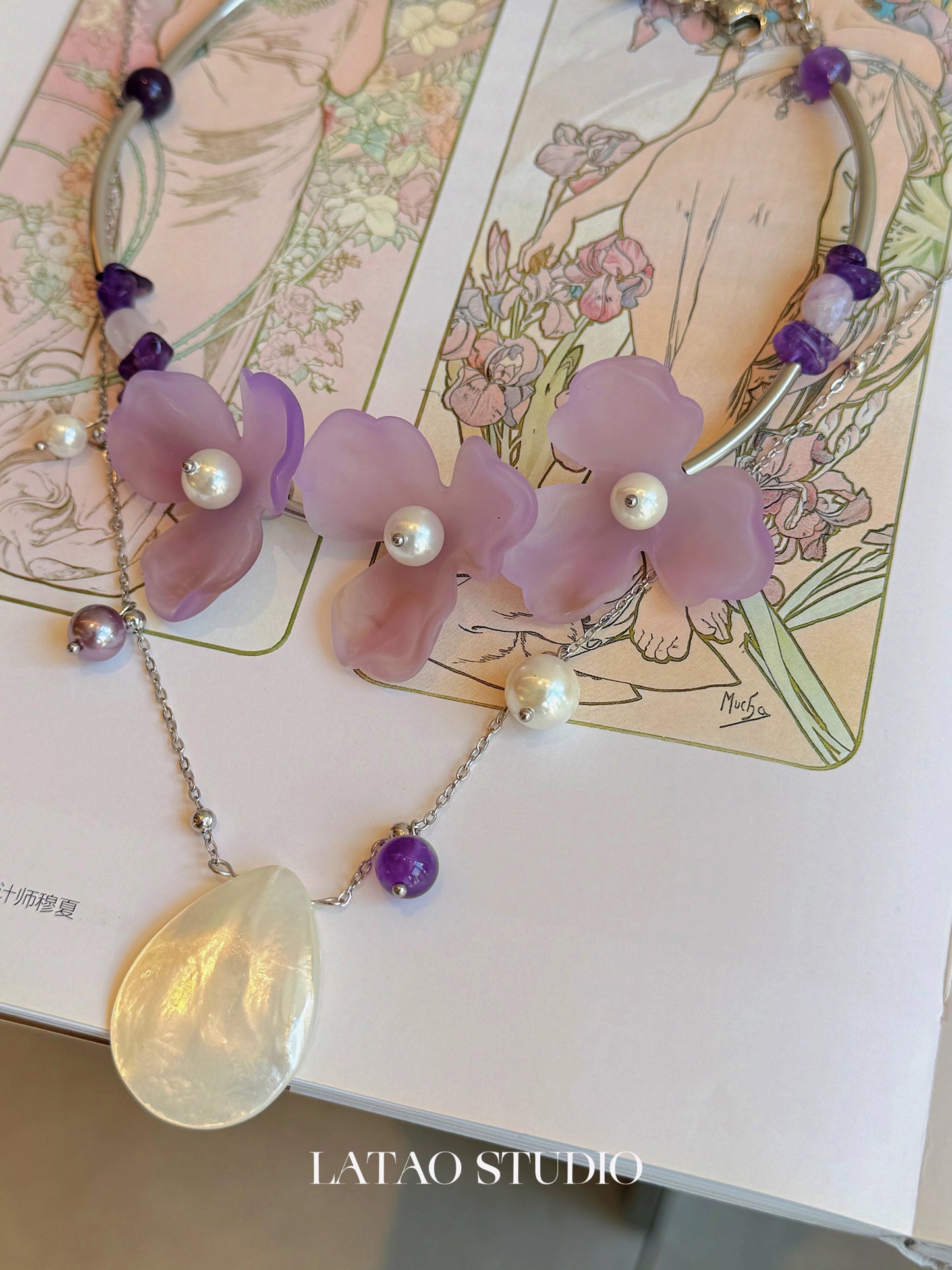 Purple Tone "Amethyst Shell Pearl Flower Necklace