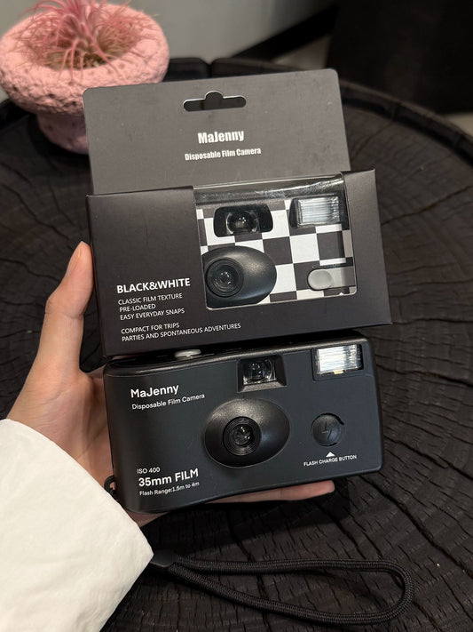 Black and white disposable film camera film machine