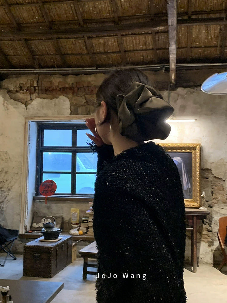 Zongmu colored satin scrunchie