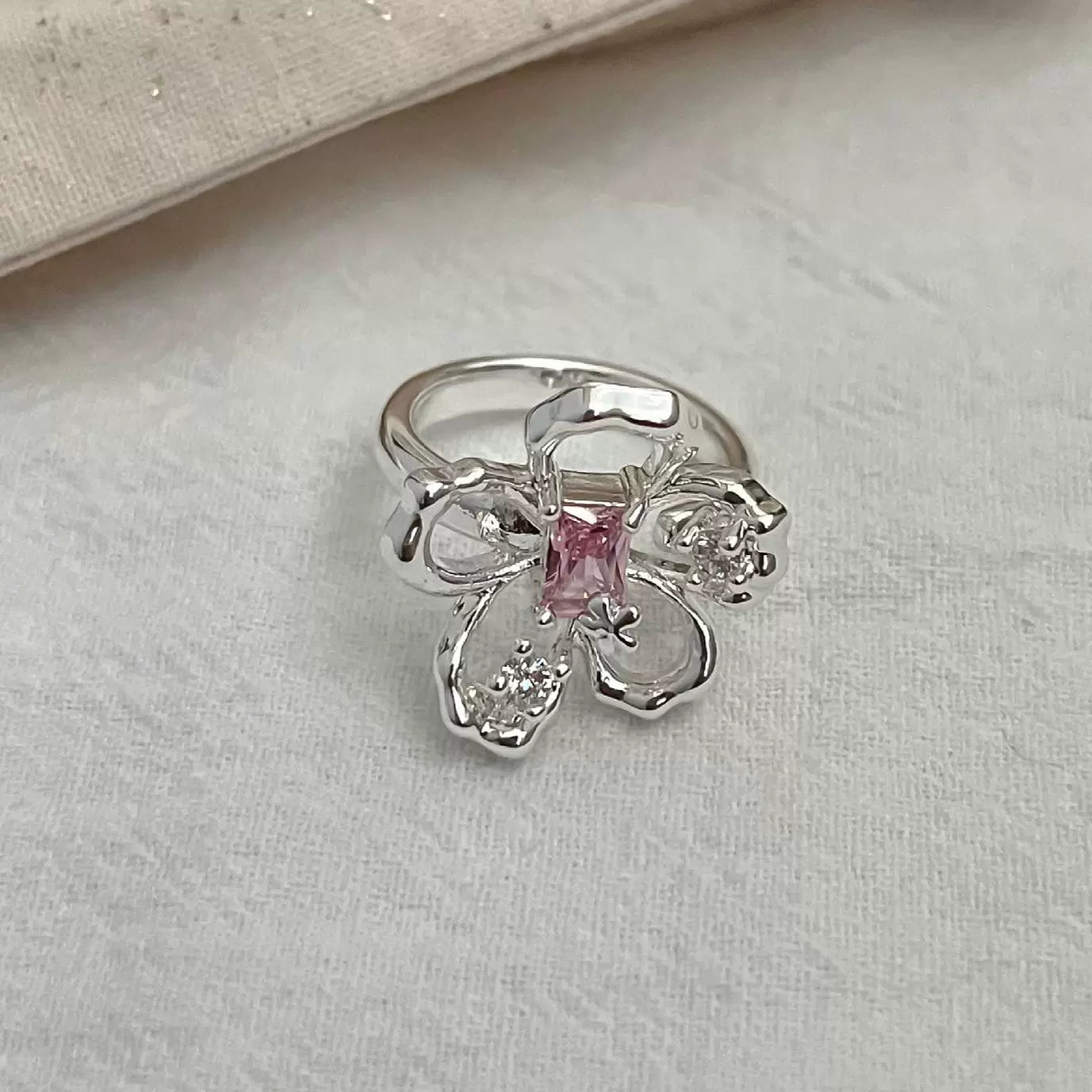Pink zircon flower ear clip ring