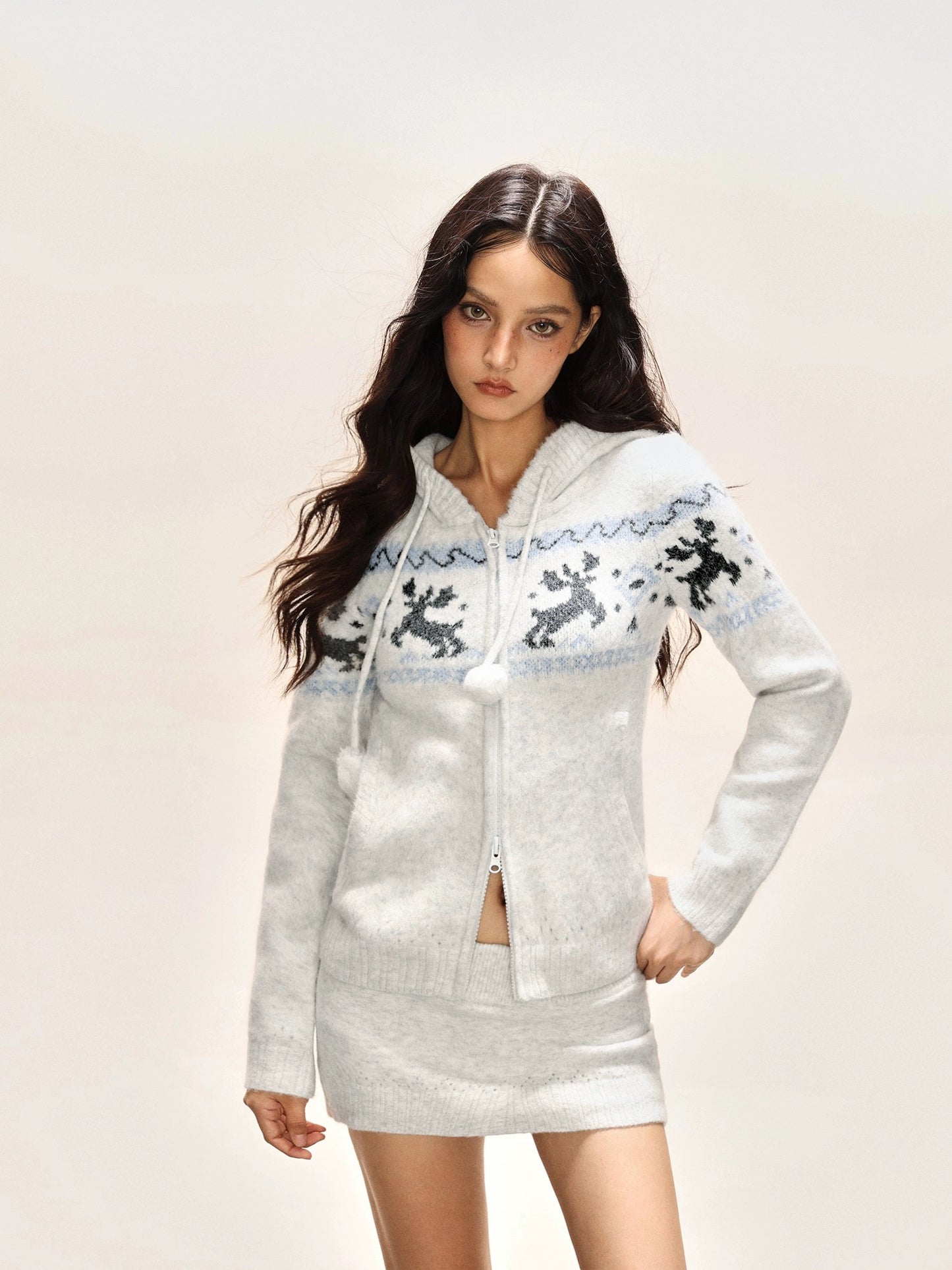 Elk jacquard hooded short skirt, knitted set