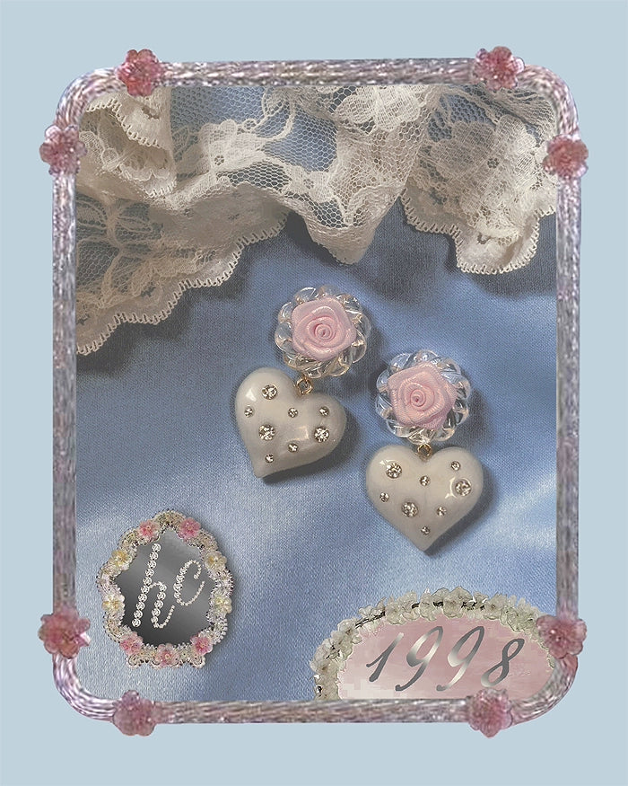 Diamond elf chubby diamond studded heart-shaped girl earrings from the rose class of Diamond Kindergarten