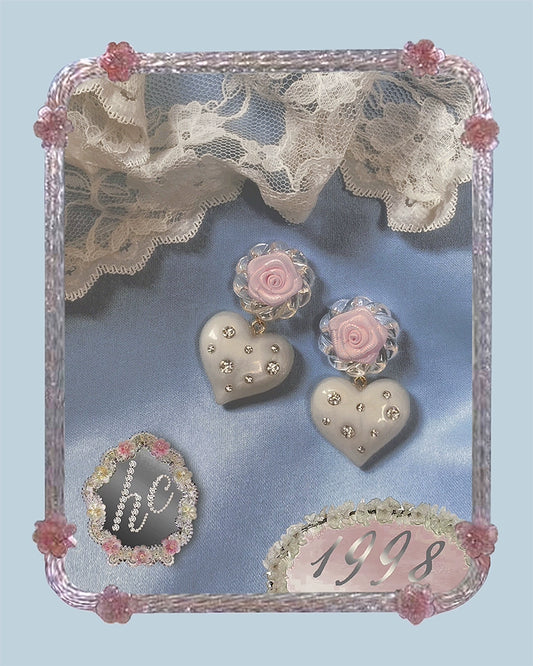 Diamond elf chubby diamond studded heart-shaped girl earrings from the rose class of Diamond Kindergarten