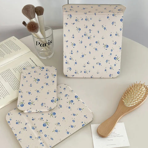 Hello Kitty Folding Mirror