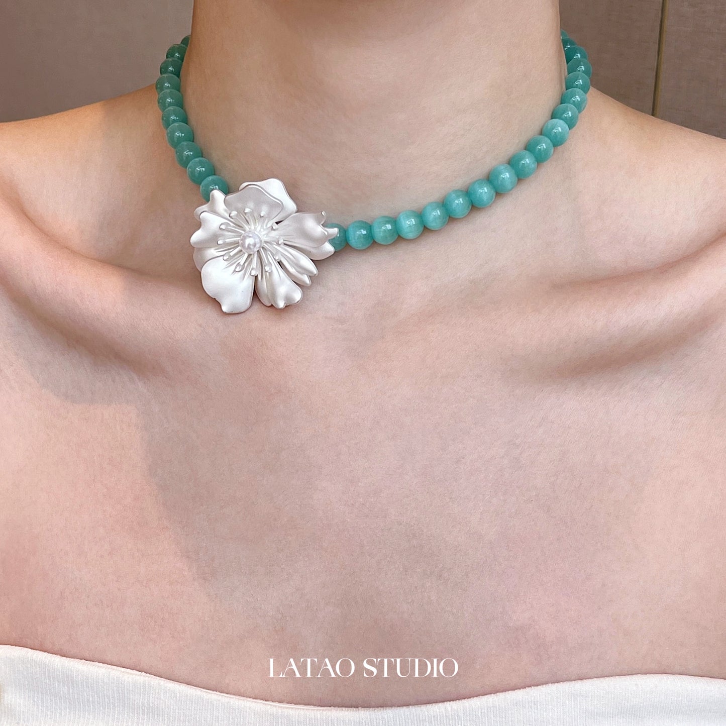 Xiaoqing Flower Love Pearl Cat Eye Tianhe Stone Bead Necklace
