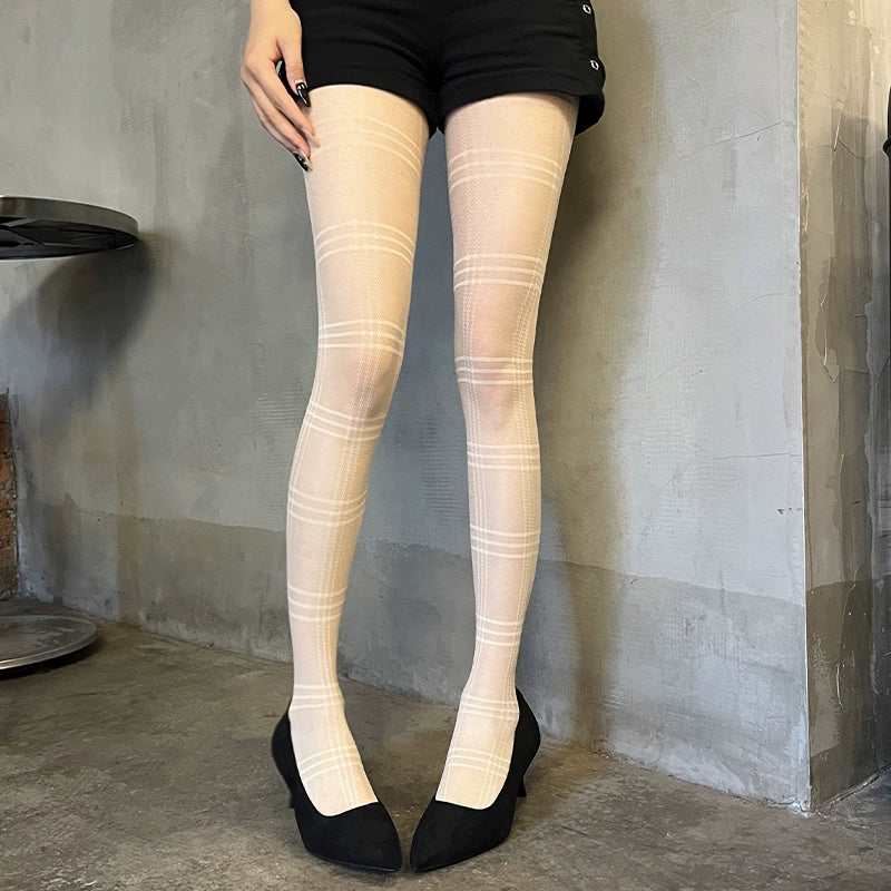 Edgy Plaid Mesh Pantyhose