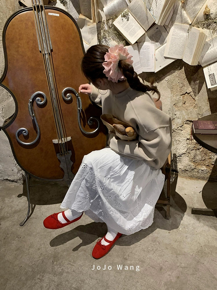 Ballet lace colon scrunchie