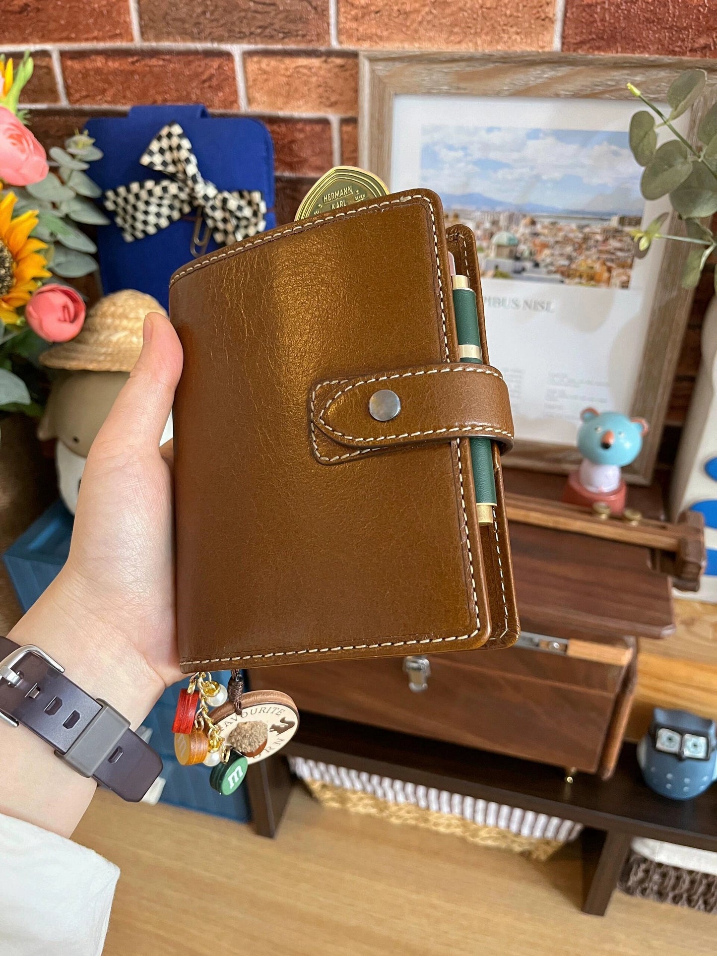 Easy Bear Deep Brown M5 Leather Hand Booklet Loose leaf Notebook Detachable