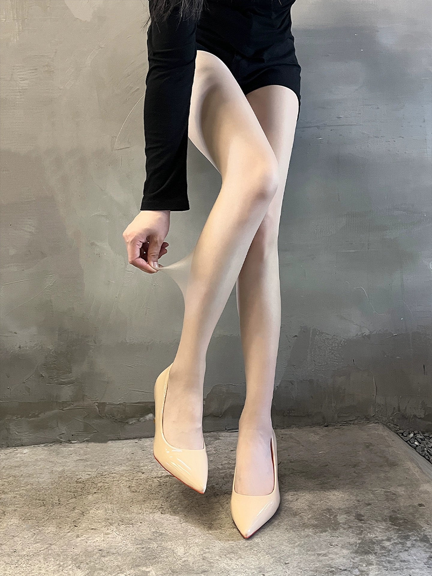 Vertical striped retro shrimp line pantyhose