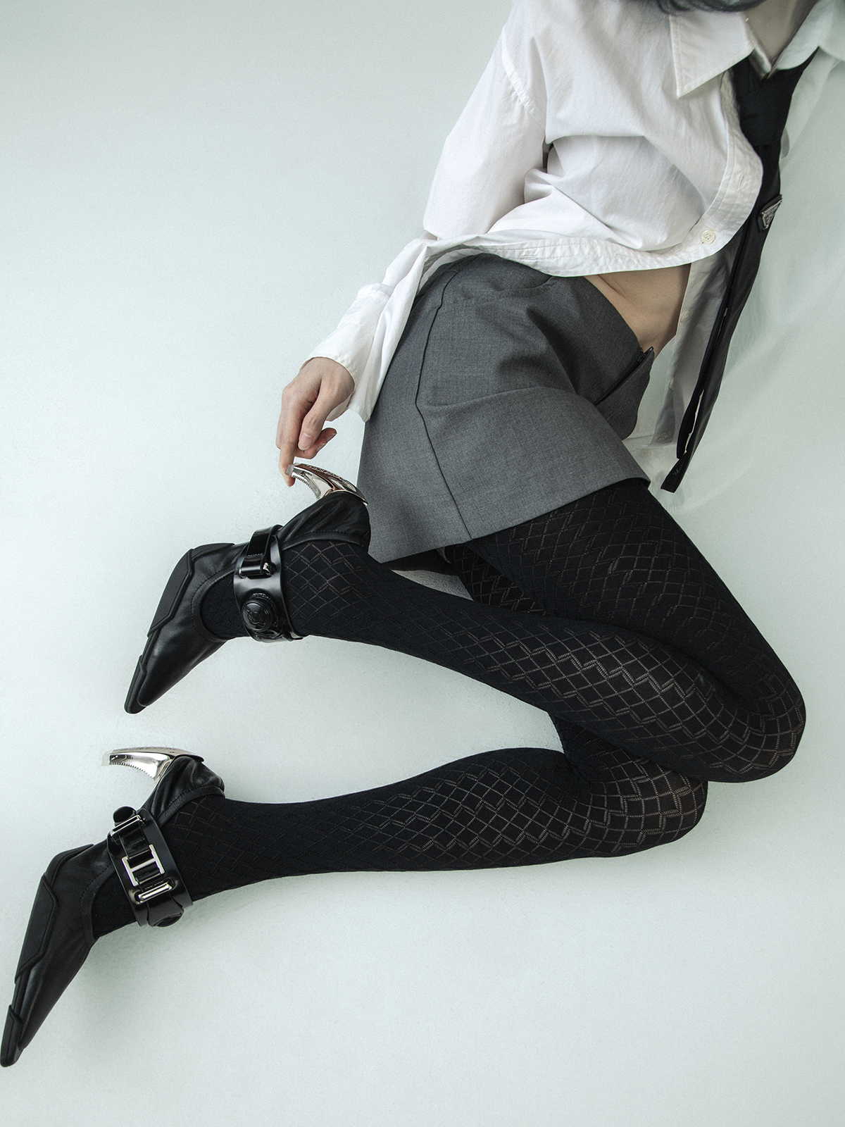 diamond grid pattern stockings