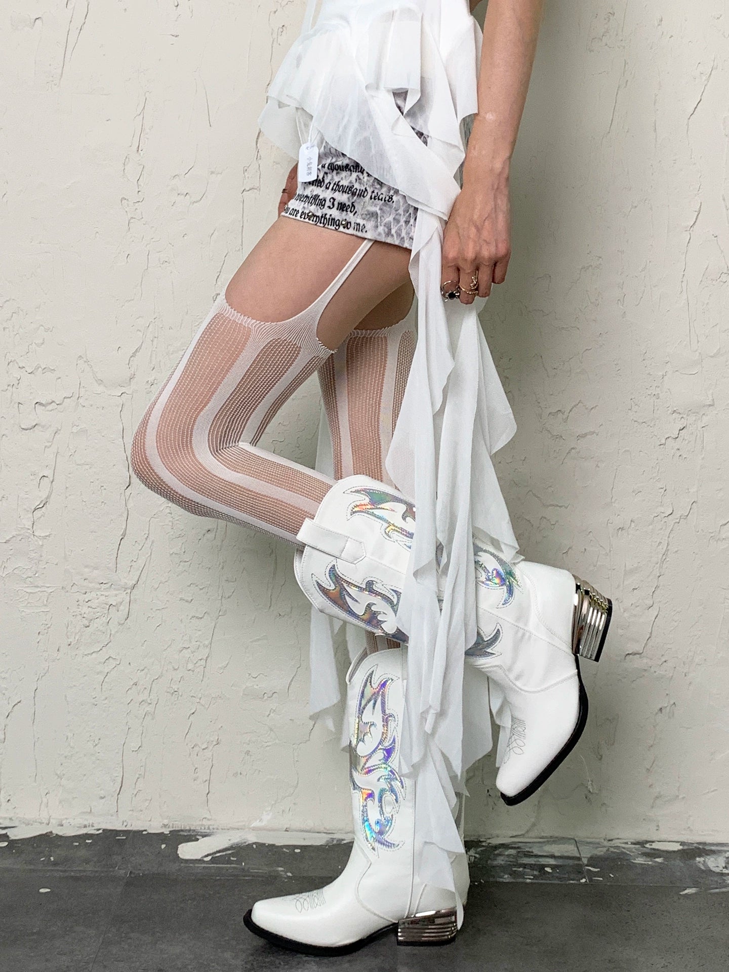 Cream white vertical patterned fishing net socks