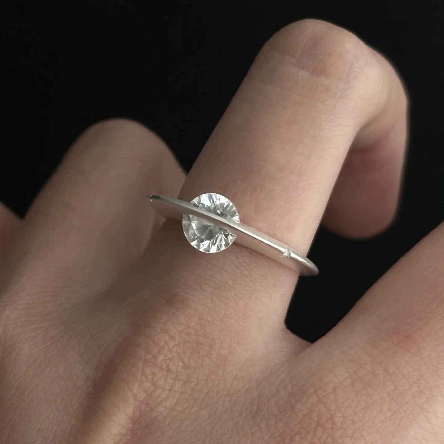 Zircon Ring Bracelet with Circular Principle