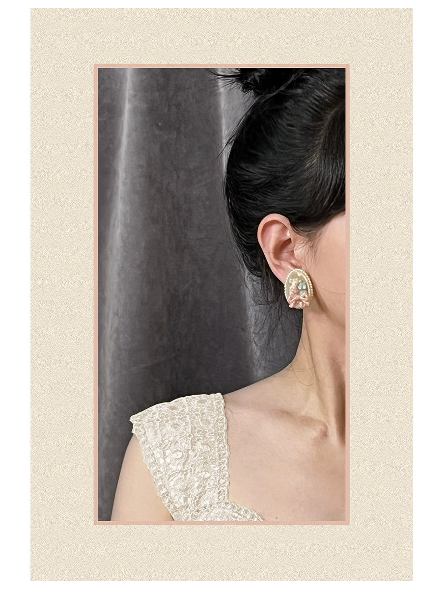 ~* Egg shaped Doll Storage Box *~Heavenly Toy Egg shaped Milk White Silk Pearl Girl Fun Earrings