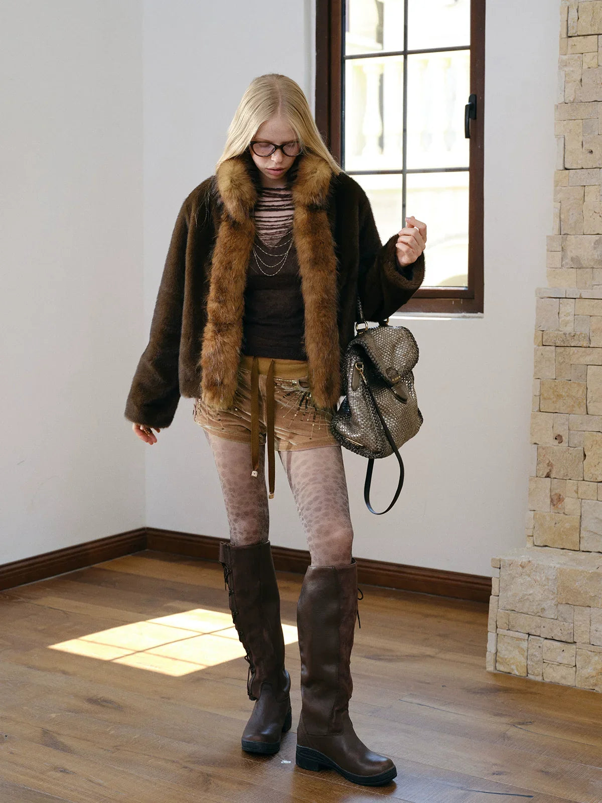 Stitched faux fur stand-up collar coat