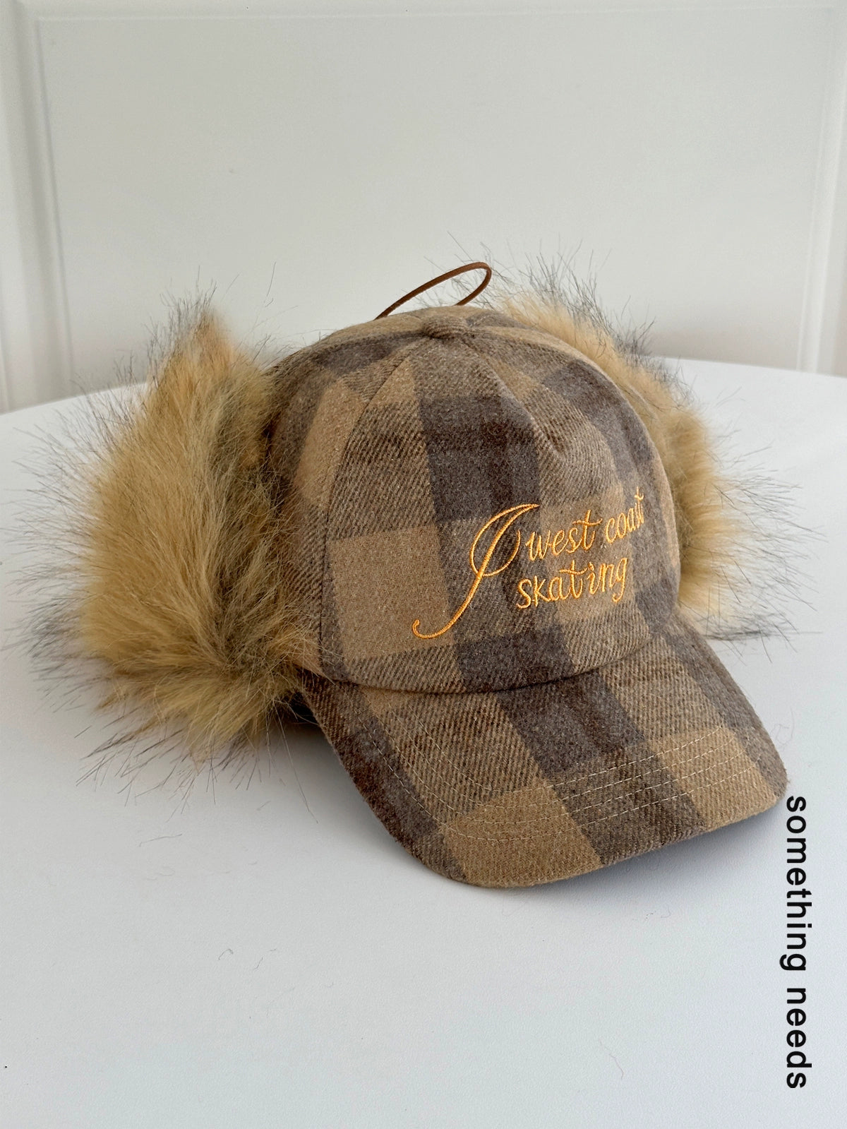 Retro plaid plush ear protector baseball cap