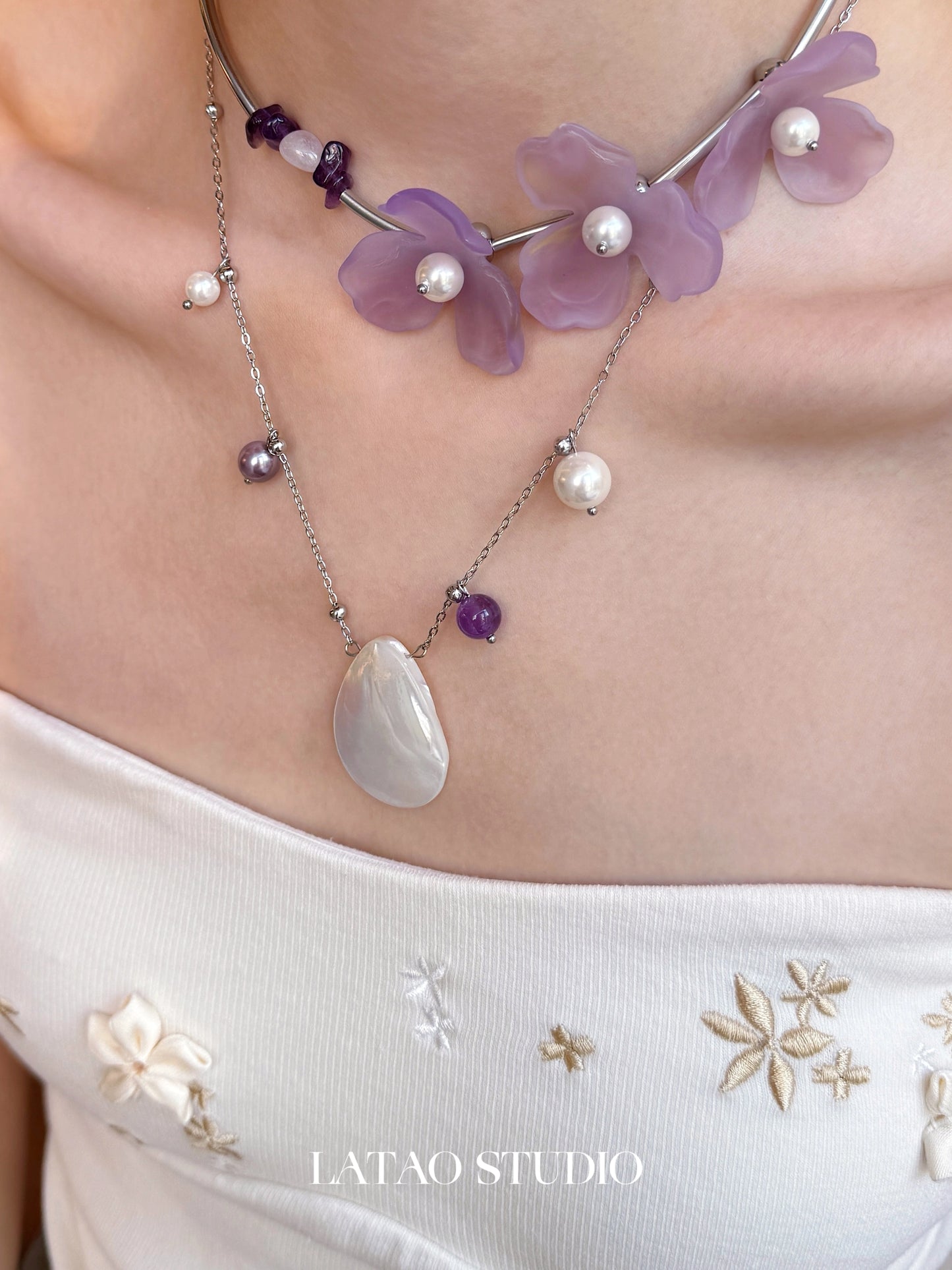 Purple Tone "Amethyst Shell Pearl Flower Necklace