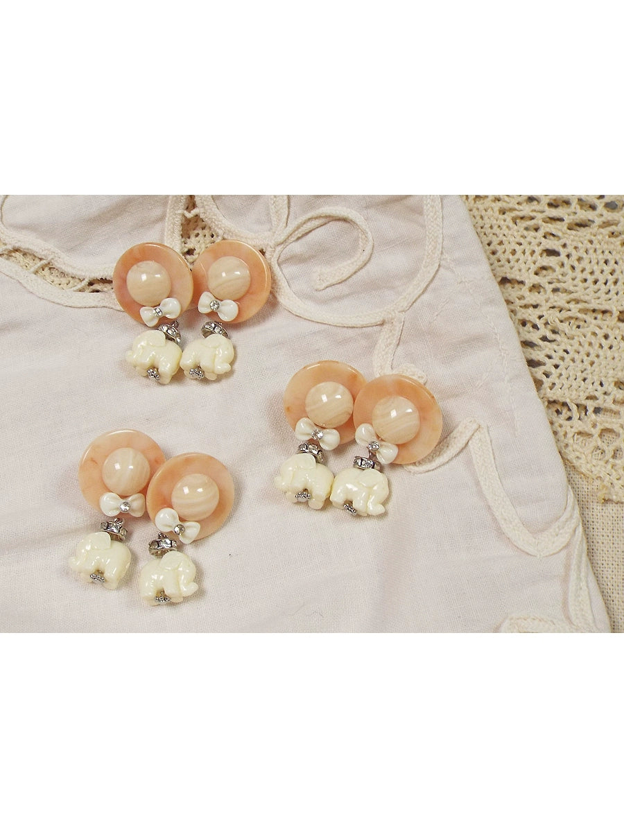 Cairo Milk White Elephant - Jade Hat and Elephant Shaped Earrings Antique Water Diamond Toy