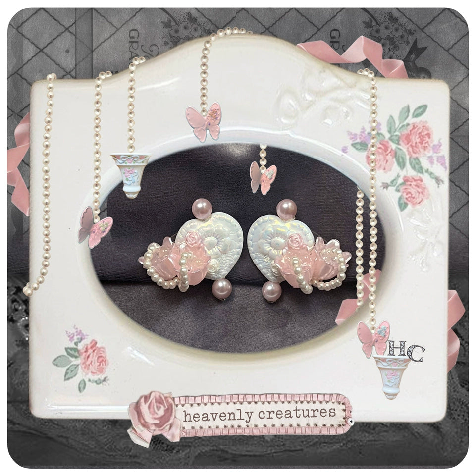 |Limited |~* Hanging Bellflower *~Carrying a fresh flower and antique relief peach heart earrings
