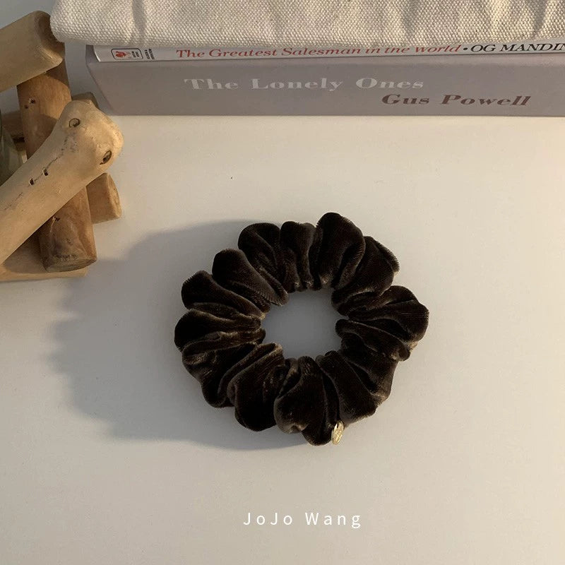 Zongmu colored satin scrunchie