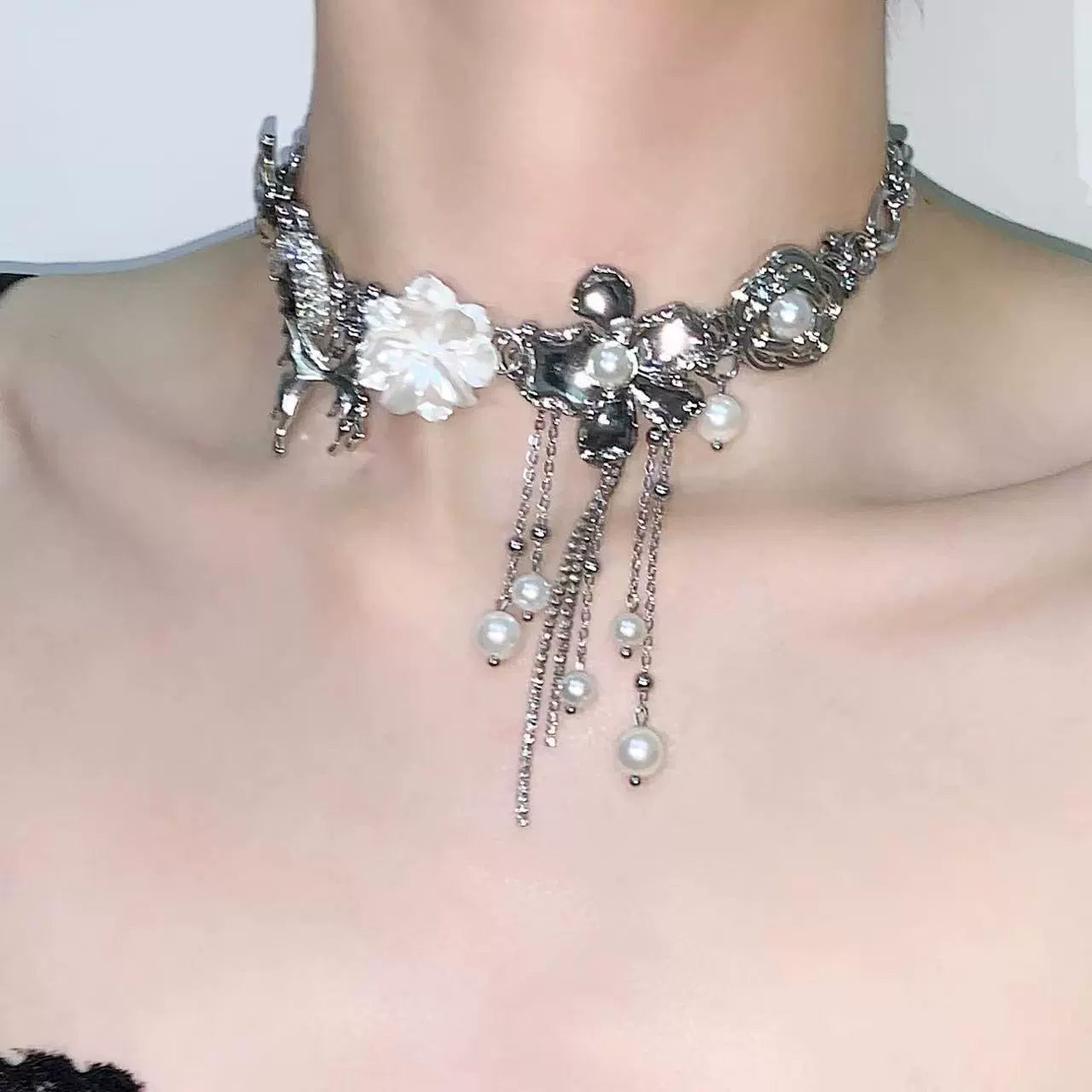 Broken Dream Butterfly Titanium Steel Necklace Flower Pearl tassel