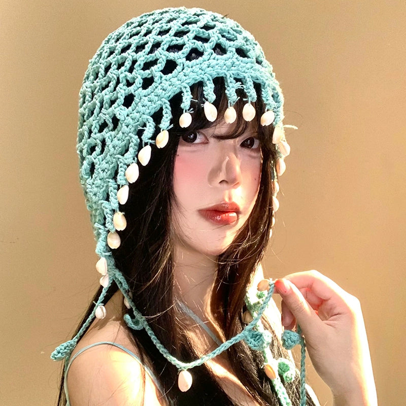 Bohemian style shell pendant, handmade crochet hollow toe cap